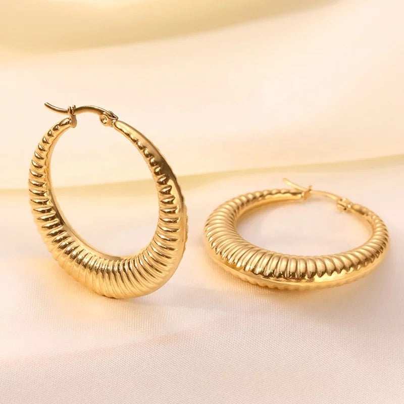Hollow large hoops